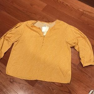 NWT- Grand & Green Top